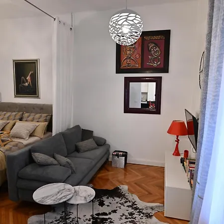 Simply Red Apartament *